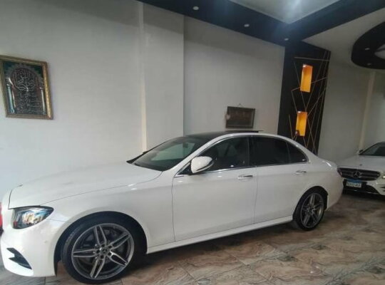 سيارة مرسيدس E200 AMG عداد 4000 كم متاح تقسيط