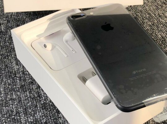 iphone 7  128 GB  جديد كرتونه مفتوحه