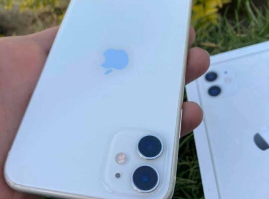 iPhone 11 64G للبدل او البيع