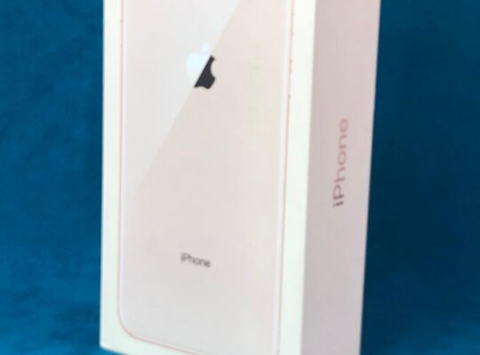 iphone 8 plus/عروض ممتازه/اوروجينااال/جديد كرتونه مفتوحة