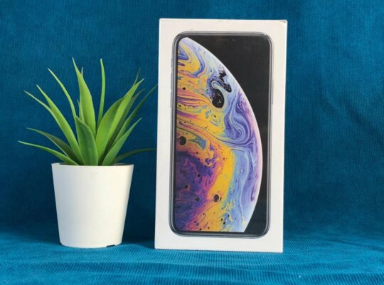 iphone xs Maxمتبرشم no actiVe//اوروجينااال/عروض ممتازهGB