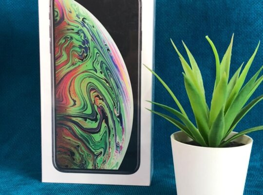 iphone xs Max/متبرشم no actiVe/عروض ممتازه/GB64