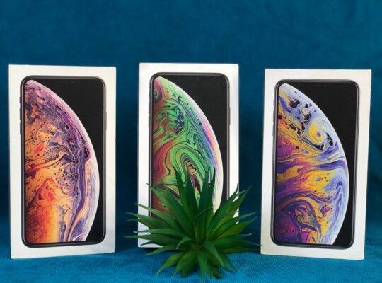 iphone xs Max/متبرشم no actiVe/عروض ممتازه/GB64